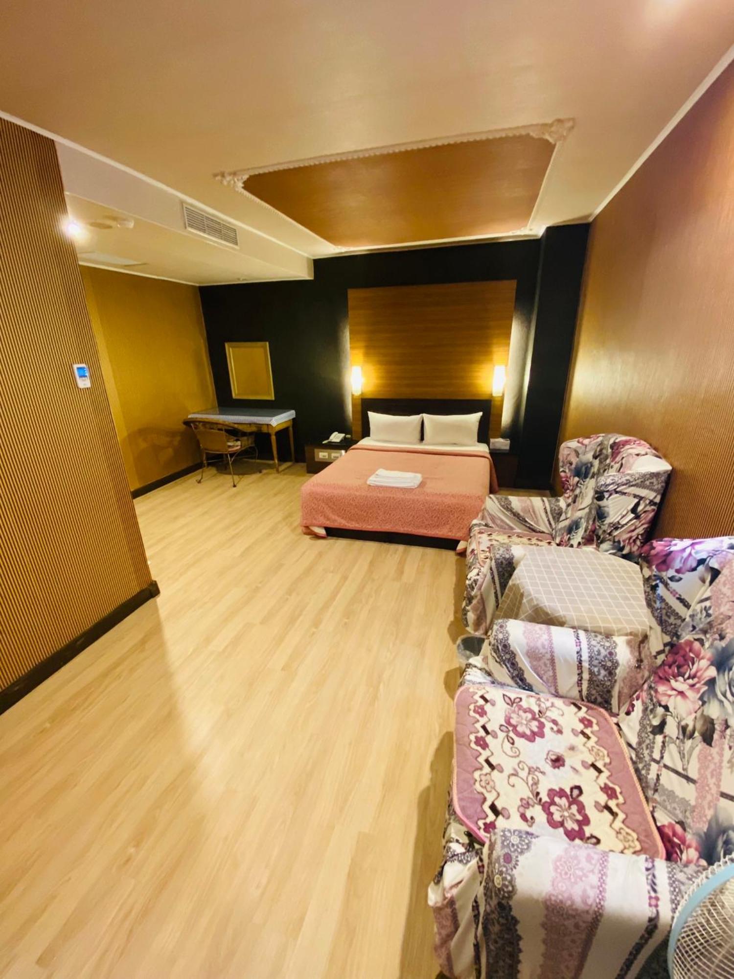 Hotel Lee-Chan Taipei Exterior photo